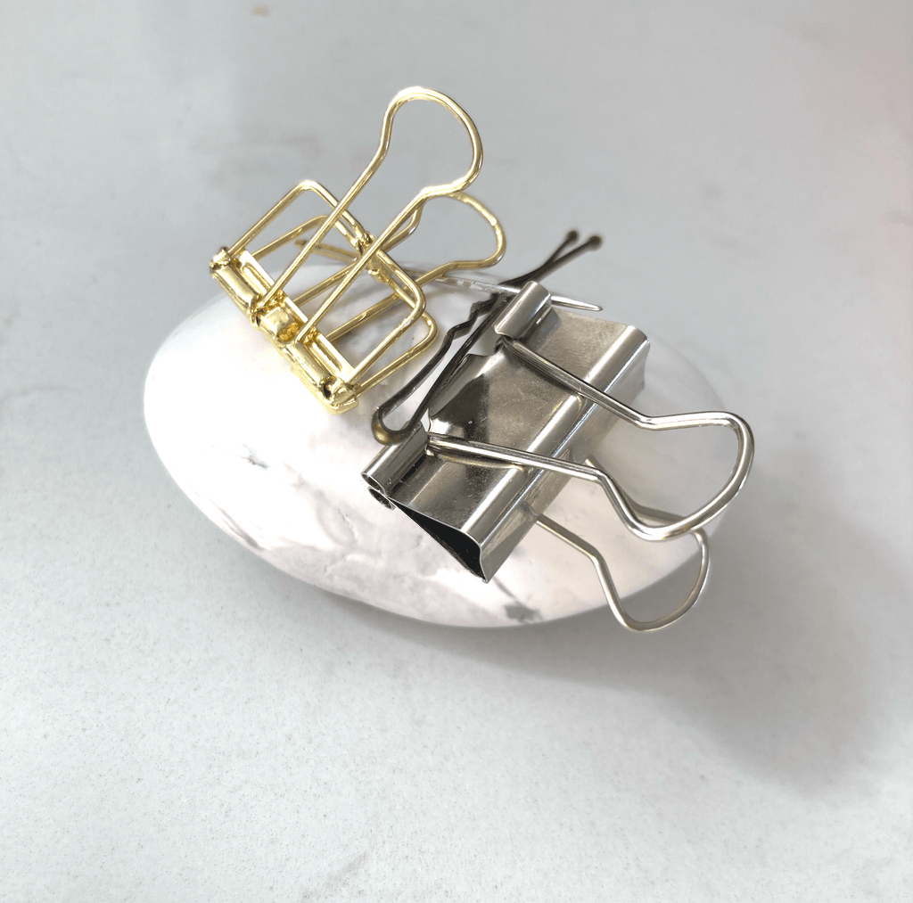 magnetic paperclip holder